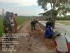 Turut Kerja Bakti Perbaikan Jalan Desa, Upaya Babinsa Kodim 0802/Ponorogo Wujudkan Kesejahteraan Warga
